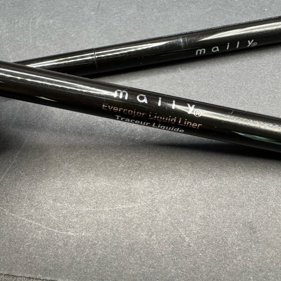 NWT Set of 2 Mally Evercolor Liquid Liner- Ebony Color- No box - Picture 3 of 5